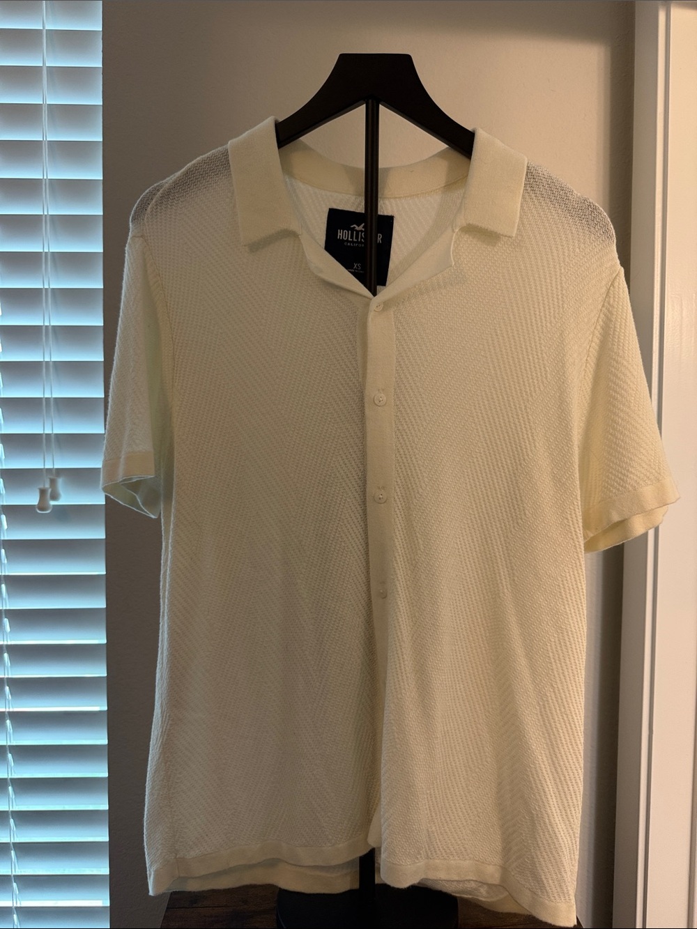 Hollister Cream Short-Sleeve Knit Button Shirt